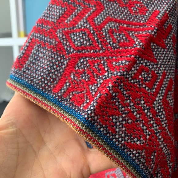 💃🏼 Handmade alpaca hooded poncho from Peru - Picture 5 of 10